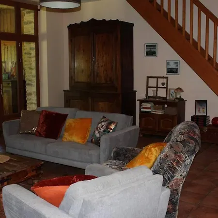 Avec Terrain Holiday home