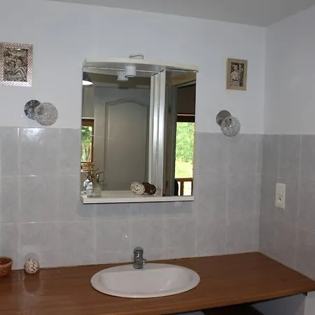 Avec Terrain Holiday home Mialet (Dordogne)